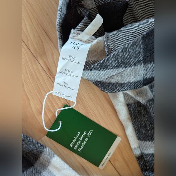 NWT Halara Hooded Plaid Jacket Size XS - Picture 7 of 9